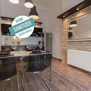 Luxury By Hi5-városház Apartamento Budapeste