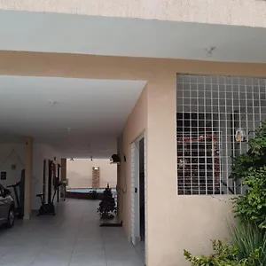 Quarto em Acomodações Particulares Bonito E Feliz, Recife