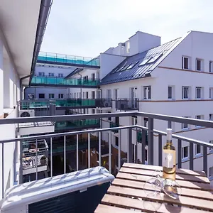Vagabond Corvin Apartamento Budapeste